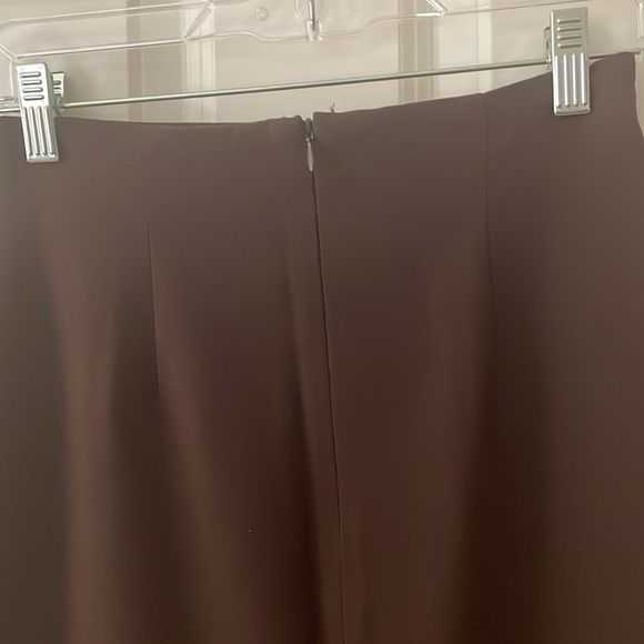 Newport News Brown Pencil Skirt - Size 2 - Picture 4 of 5